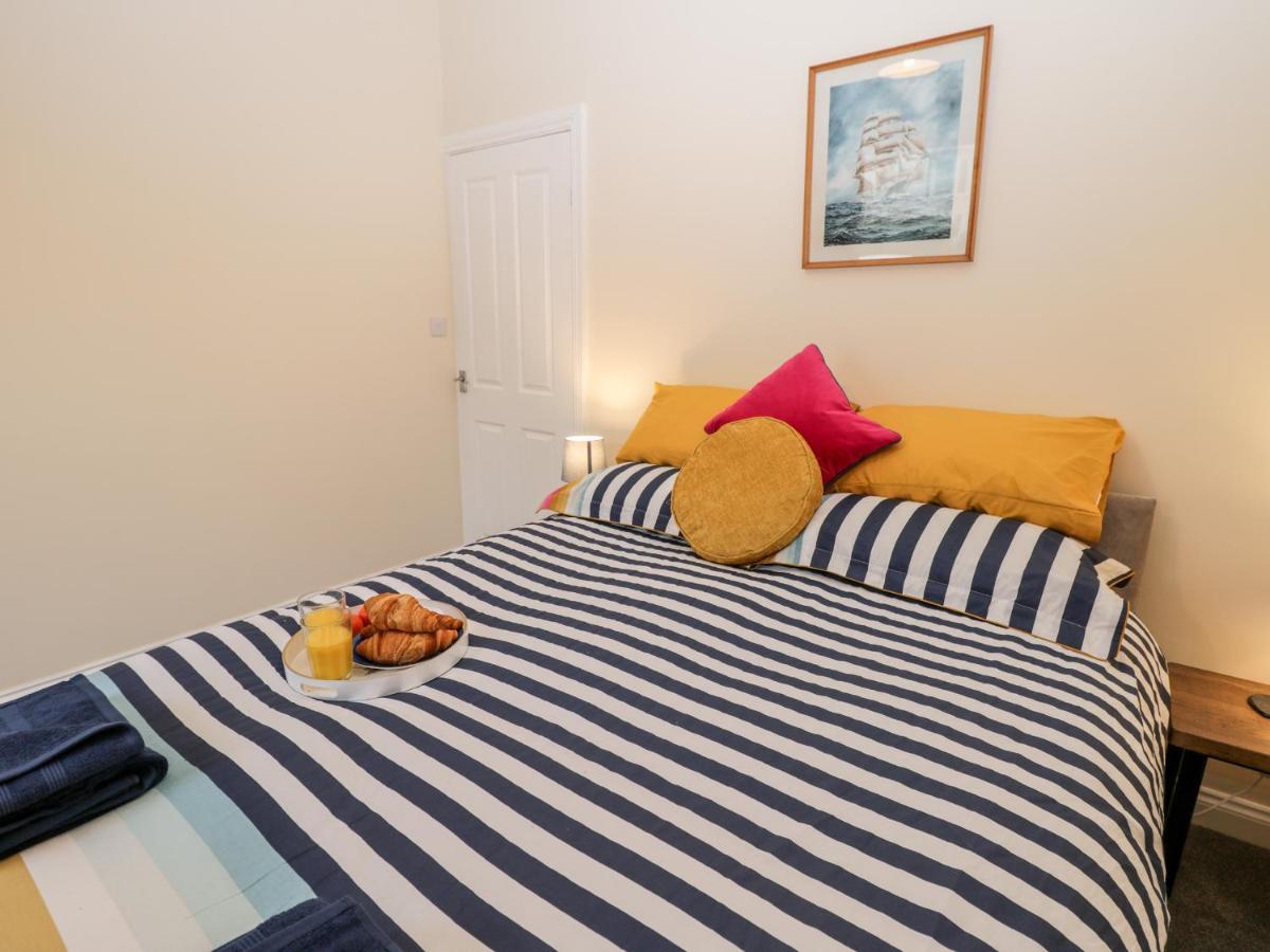 Villa Harbour Hideaway à Whitby Extérieur photo